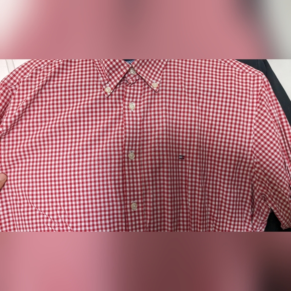 Regular fit XL Tommy Hilfiger button up shirt plaided white and red brand new - Picture 3 of 4